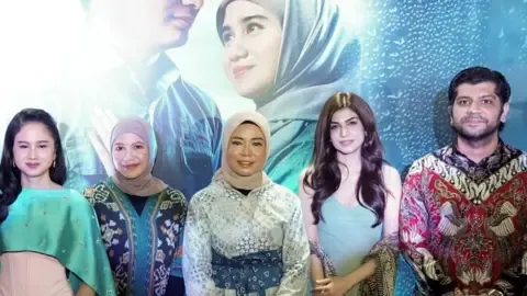 How a Man’s Romance with His Mother-in-Law Evolved Into a Viral Film in Indonesia